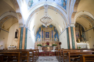 catholic-cathedral-santorini